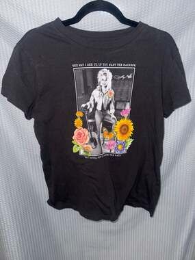 Dolly Parton Graphic T-Shirt Rainbow Quote Floral Butterfly Black Size Small